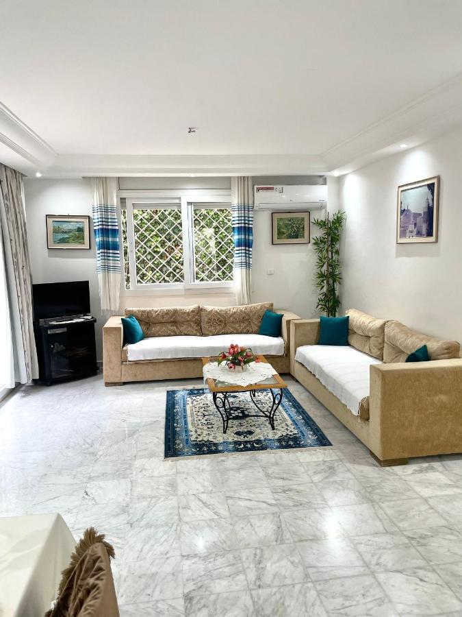 Etage De Villa Avec Jardin, Pres De L'Aireport Et Parking Prive Ariana Buitenkant foto