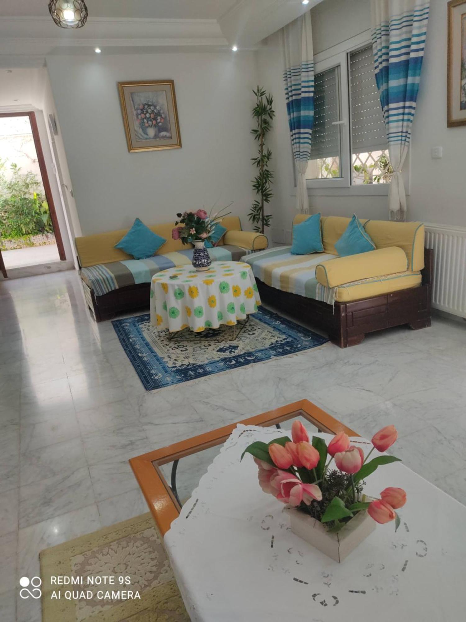 Etage De Villa Avec Jardin, Pres De L'Aireport Et Parking Prive Ariana Buitenkant foto