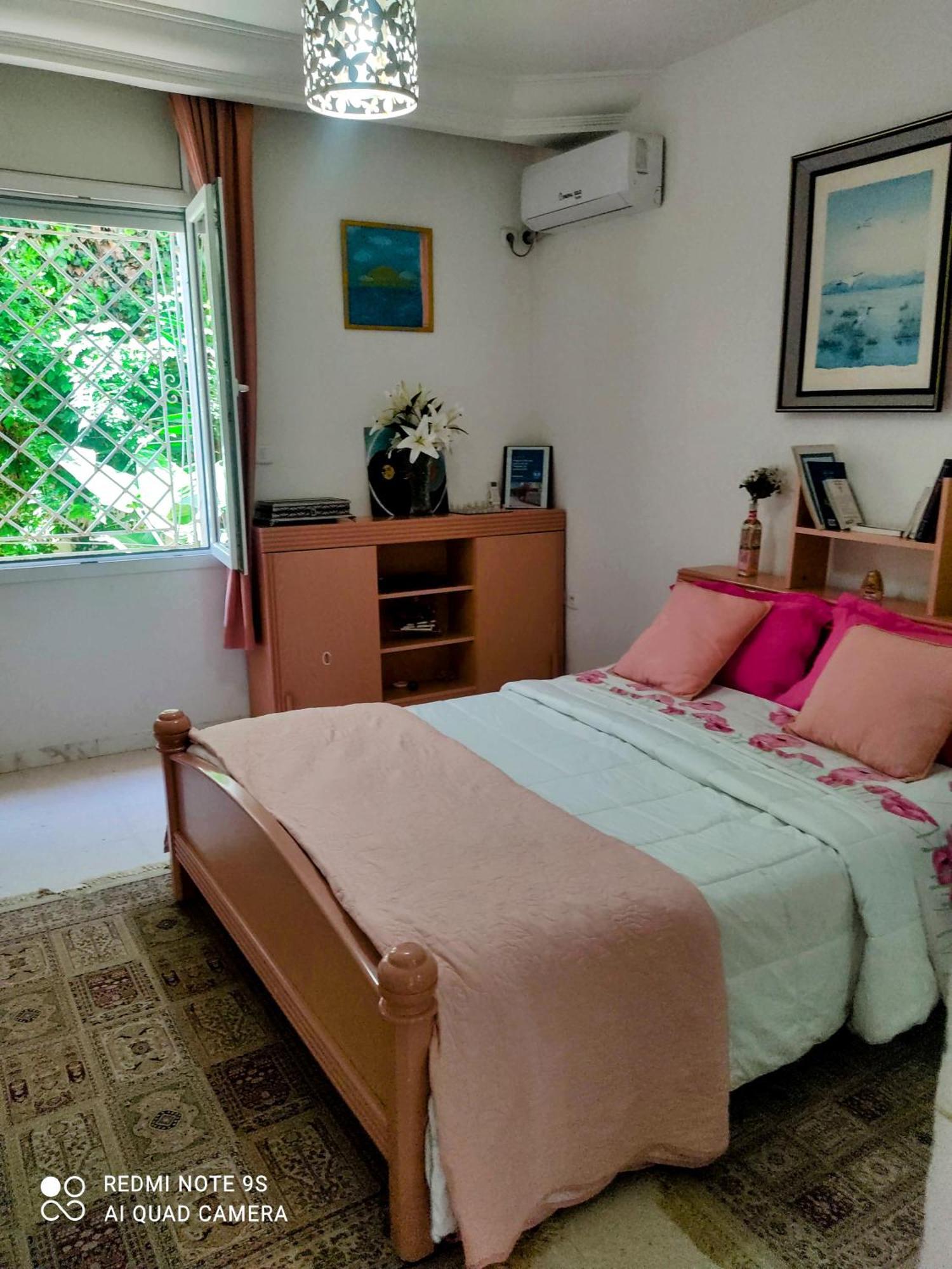 Etage De Villa Avec Jardin, Pres De L'Aireport Et Parking Prive Ariana Buitenkant foto