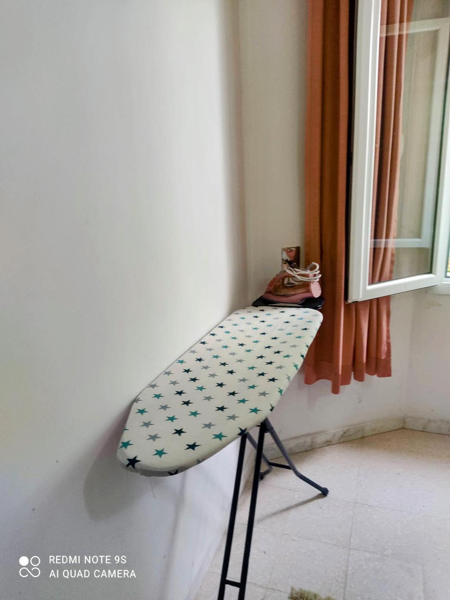 Etage De Villa Avec Jardin, Pres De L'Aireport Et Parking Prive Ariana Buitenkant foto