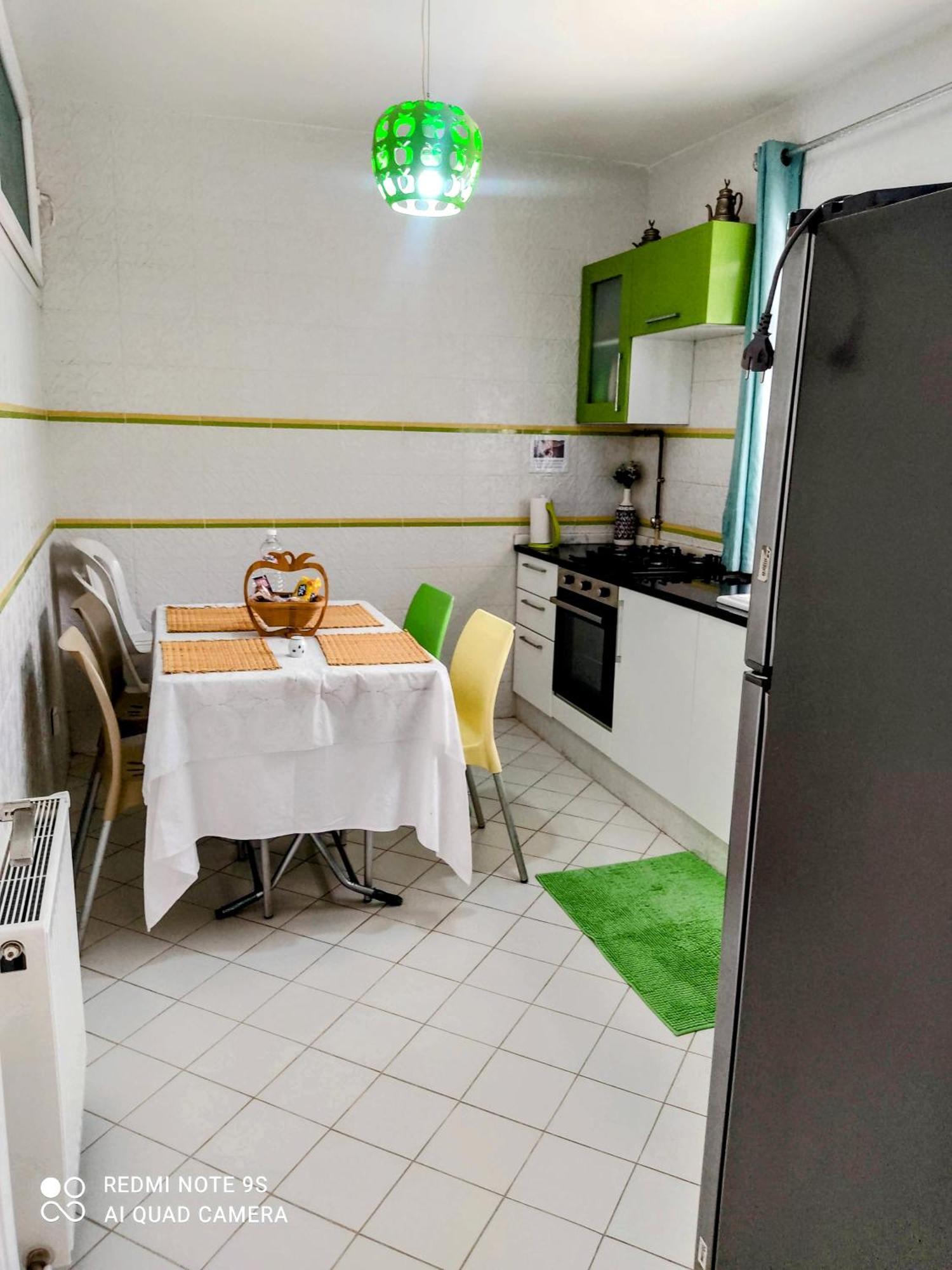 Etage De Villa Avec Jardin, Pres De L'Aireport Et Parking Prive Ariana Buitenkant foto