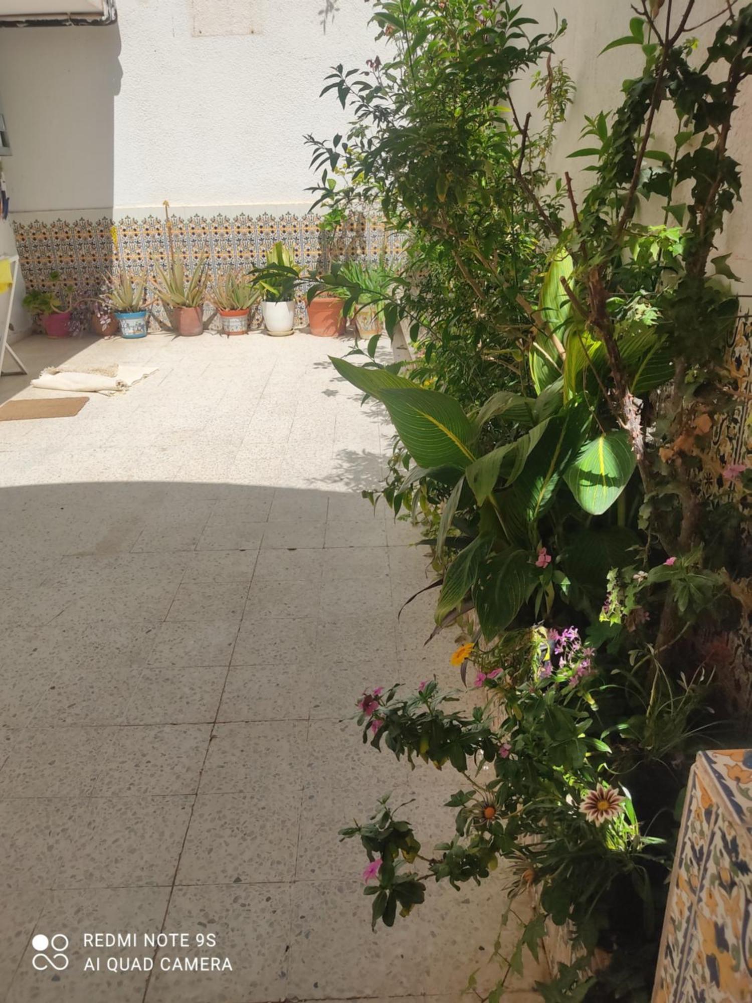 Etage De Villa Avec Jardin, Pres De L'Aireport Et Parking Prive Ariana Buitenkant foto